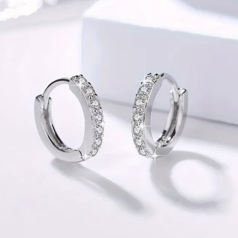 U-link chain earrings with lightweight hollow structure. - Picture 1 of 5